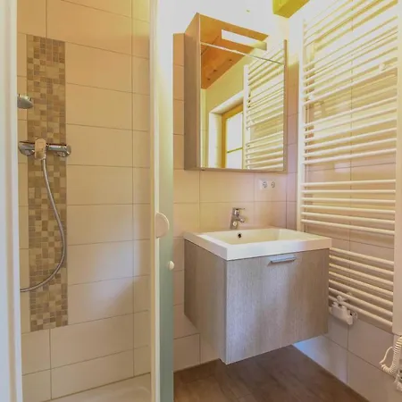 Chalet Ferienhaus Buhne 2, Hafen Rankwitz Krienke